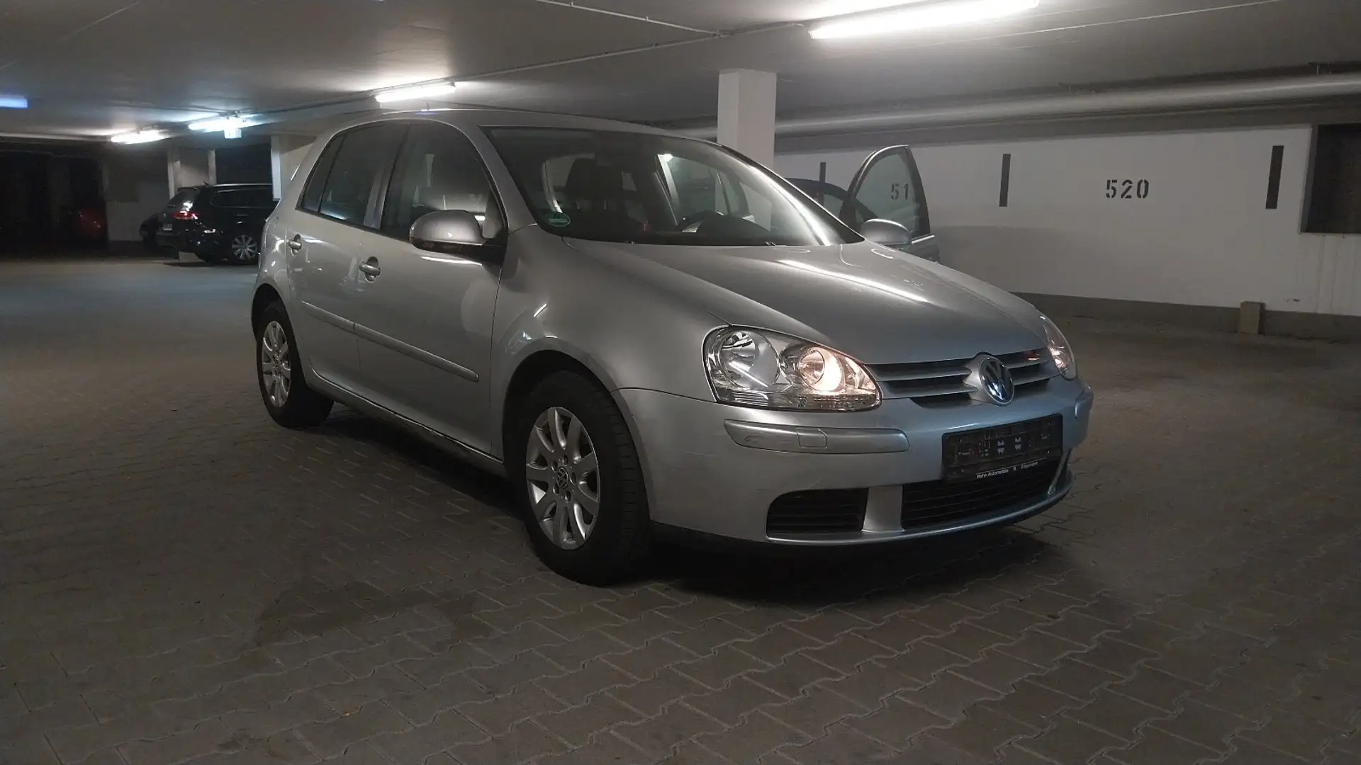 Volkswagen Golf Trendline Grau - 1