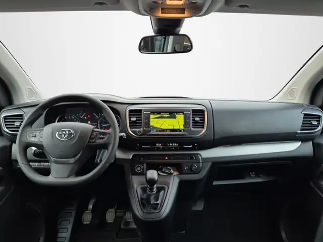 Toyota Proace view 13