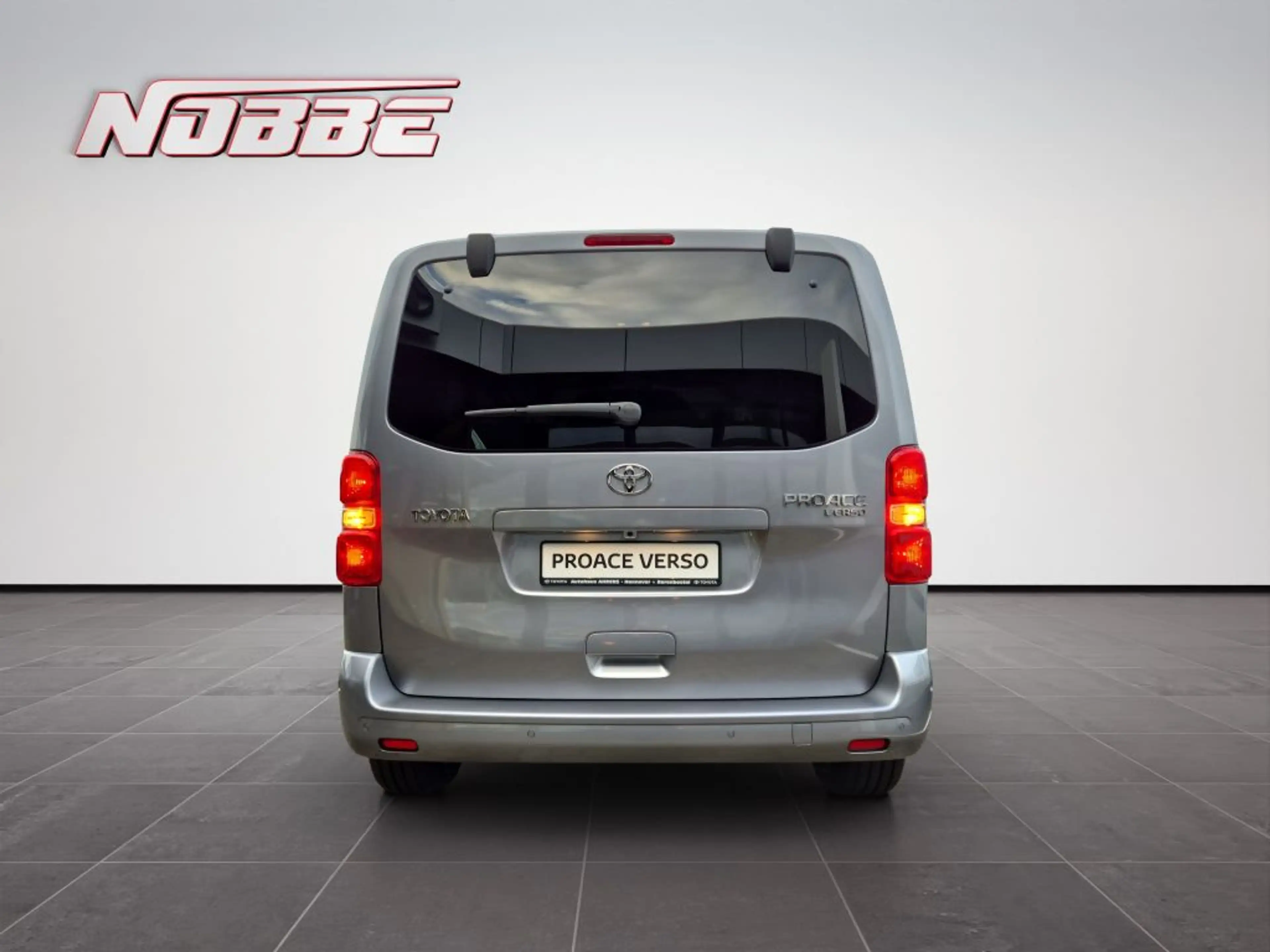 Toyota Proace 2,0-l-D-4D L1 (8-Si.) Verso Shuttle Comfort — photo 4