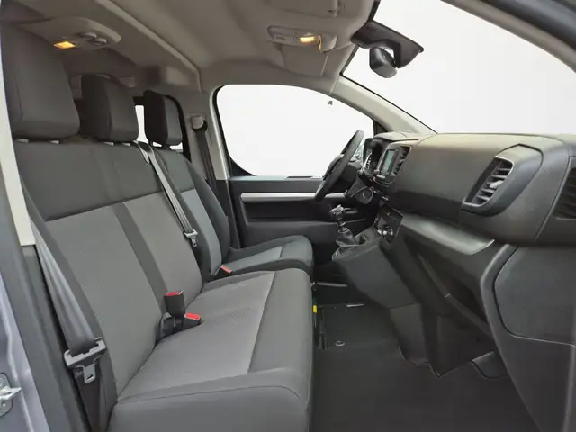 Toyota Proace view 15