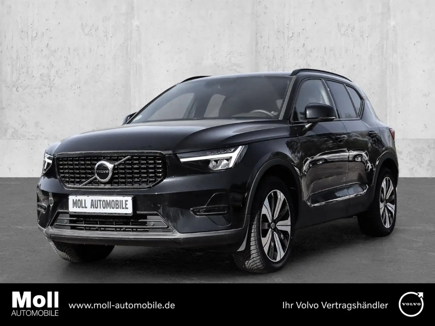 Volvo XC40 Plus Dark Recharge Plug-In Hybrid 2WD T4 Twin Engi Schwarz - 1