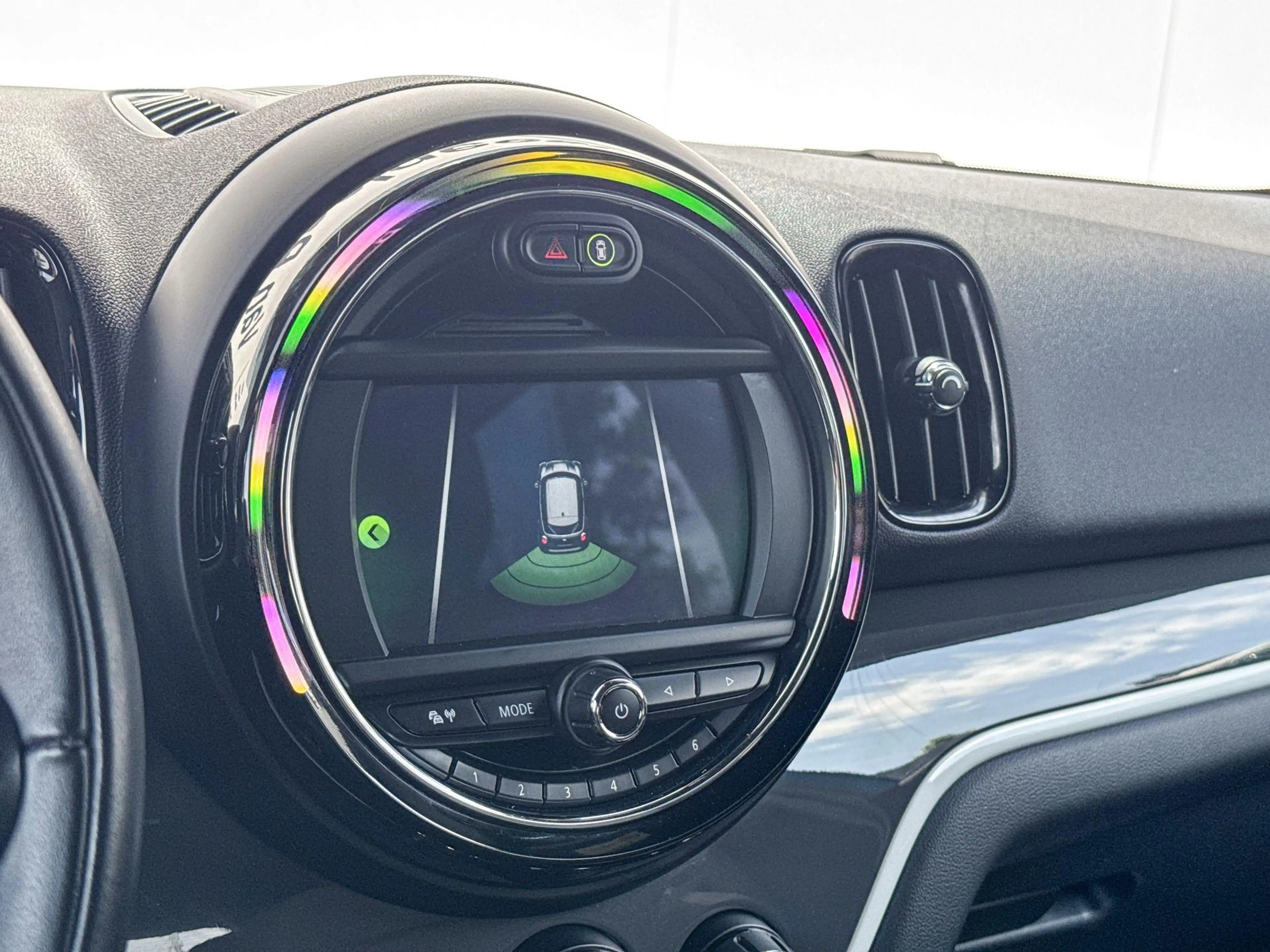 MINI Cooper SE Countryman 1.5 ALL4 Salt — photo 14