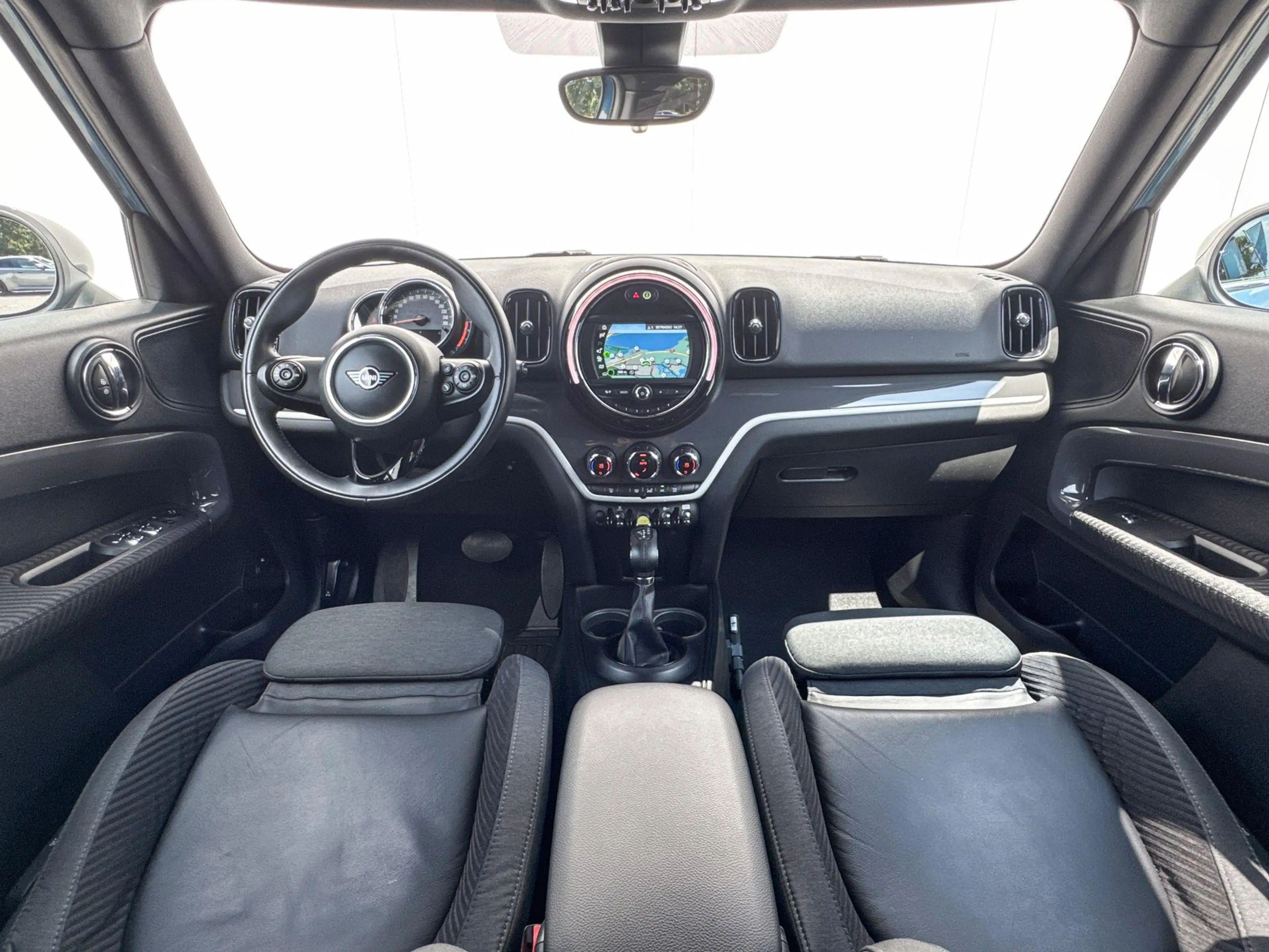 MINI Cooper SE Countryman 1.5 ALL4 Salt — photo 11