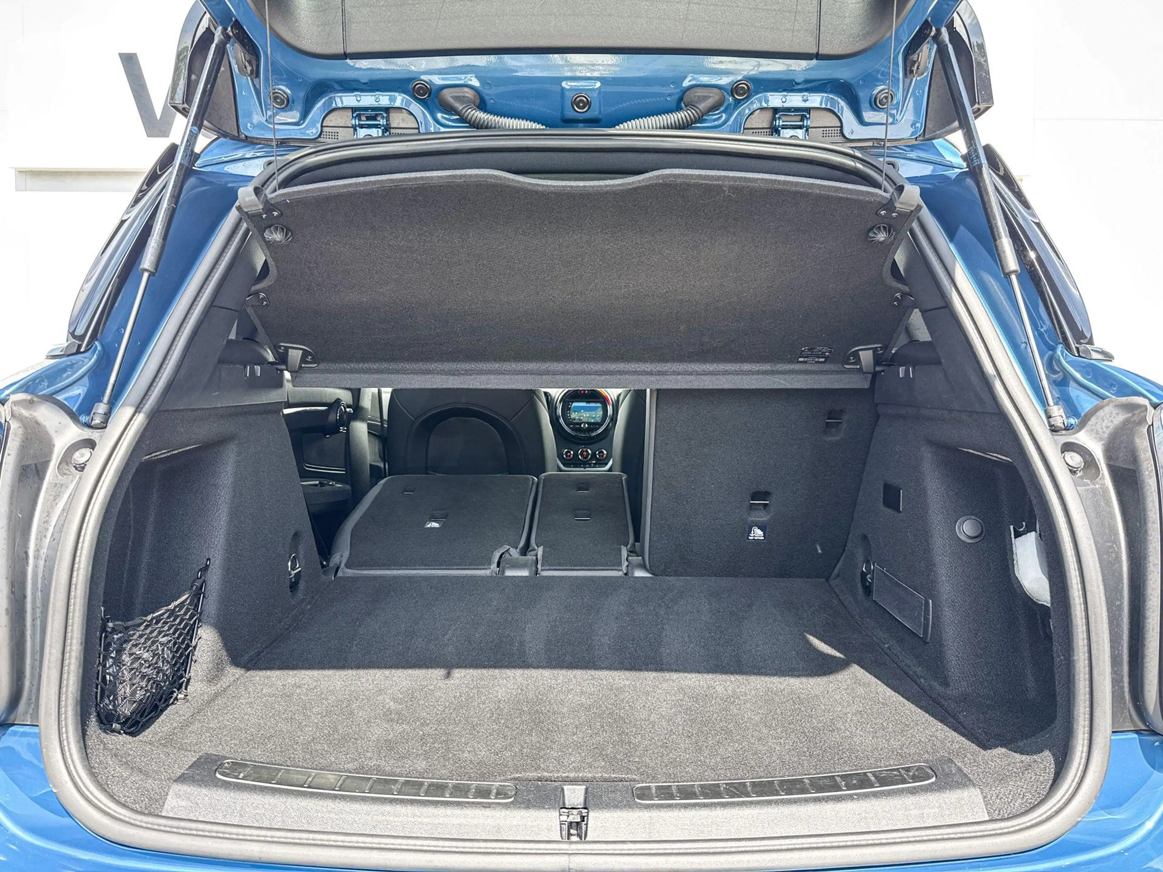MINI Cooper SE Countryman 1.5 ALL4 Salt — photo 10