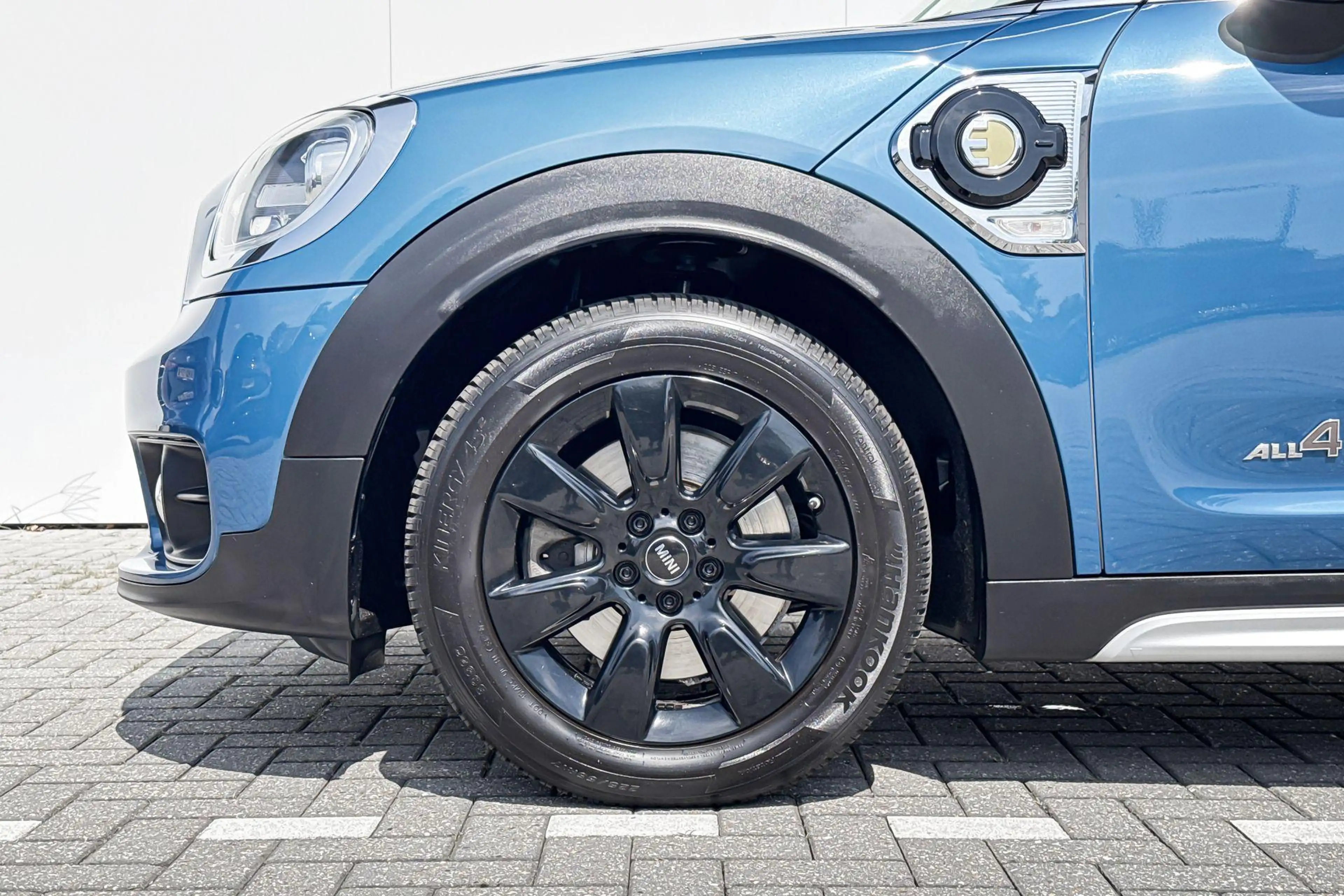 MINI Cooper SE Countryman 1.5 ALL4 Salt — photo 3