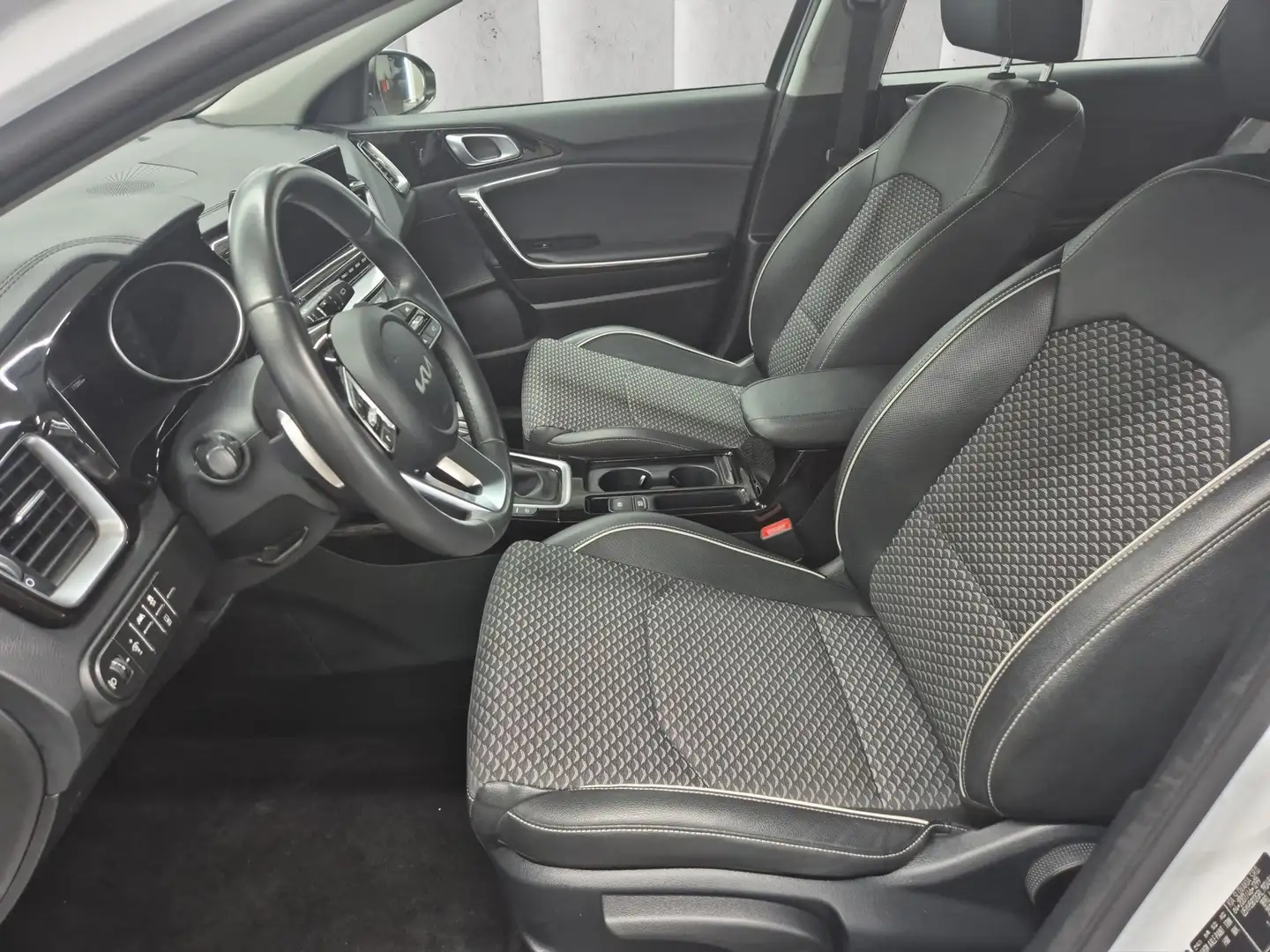 Kia Ceed / cee'd Ceed 1.0 T-GDI Vision | Navi | RFK | PDC | RLS Weiß - 2