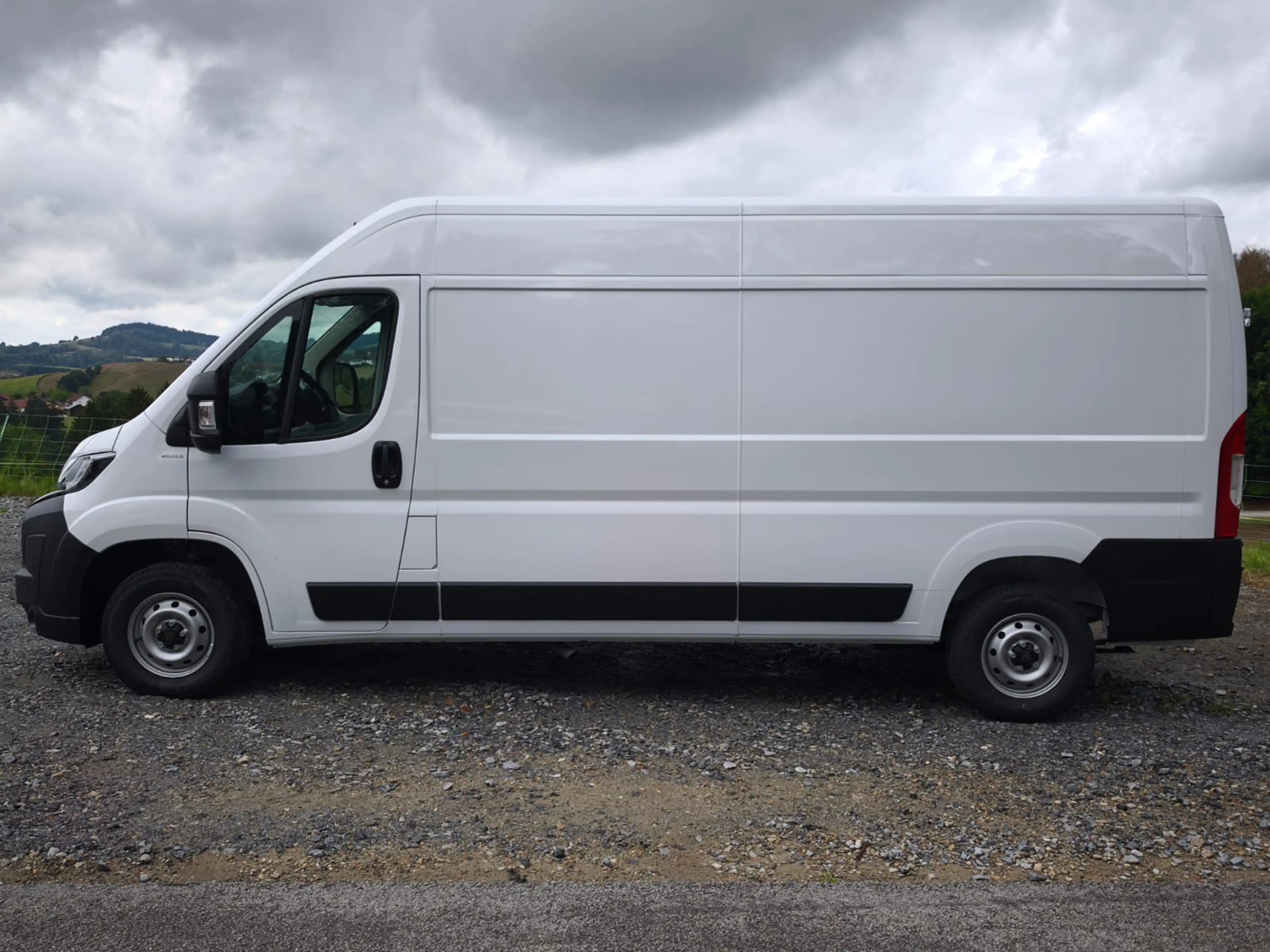 Peugeot Boxer Kasten L3H2 335 BlueHDi 140 7"Zoll,RFK,Klimaautomatik,NSW,360°Parksensoren,Hecktüren 270°, — photo 4