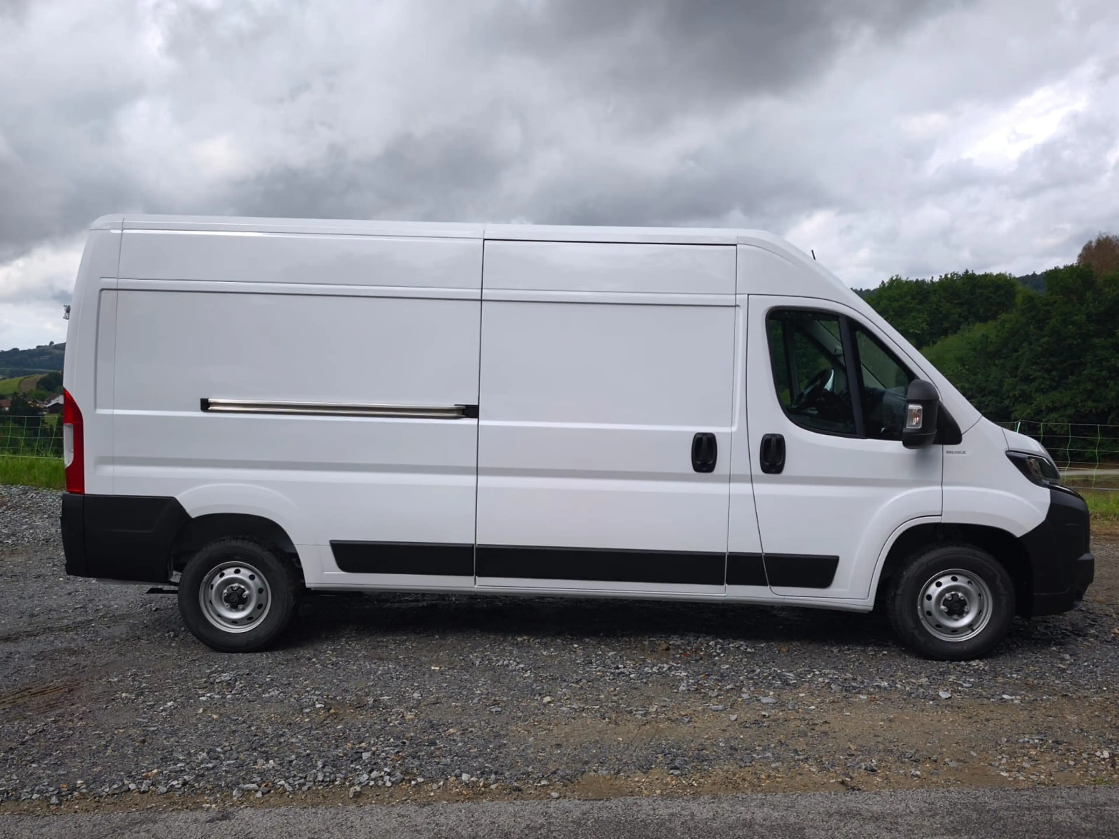 Peugeot Boxer Kasten L3H2 335 BlueHDi 140 7"Zoll,RFK,Klimaautomatik,NSW,360°Parksensoren,Hecktüren 270°, — photo 5