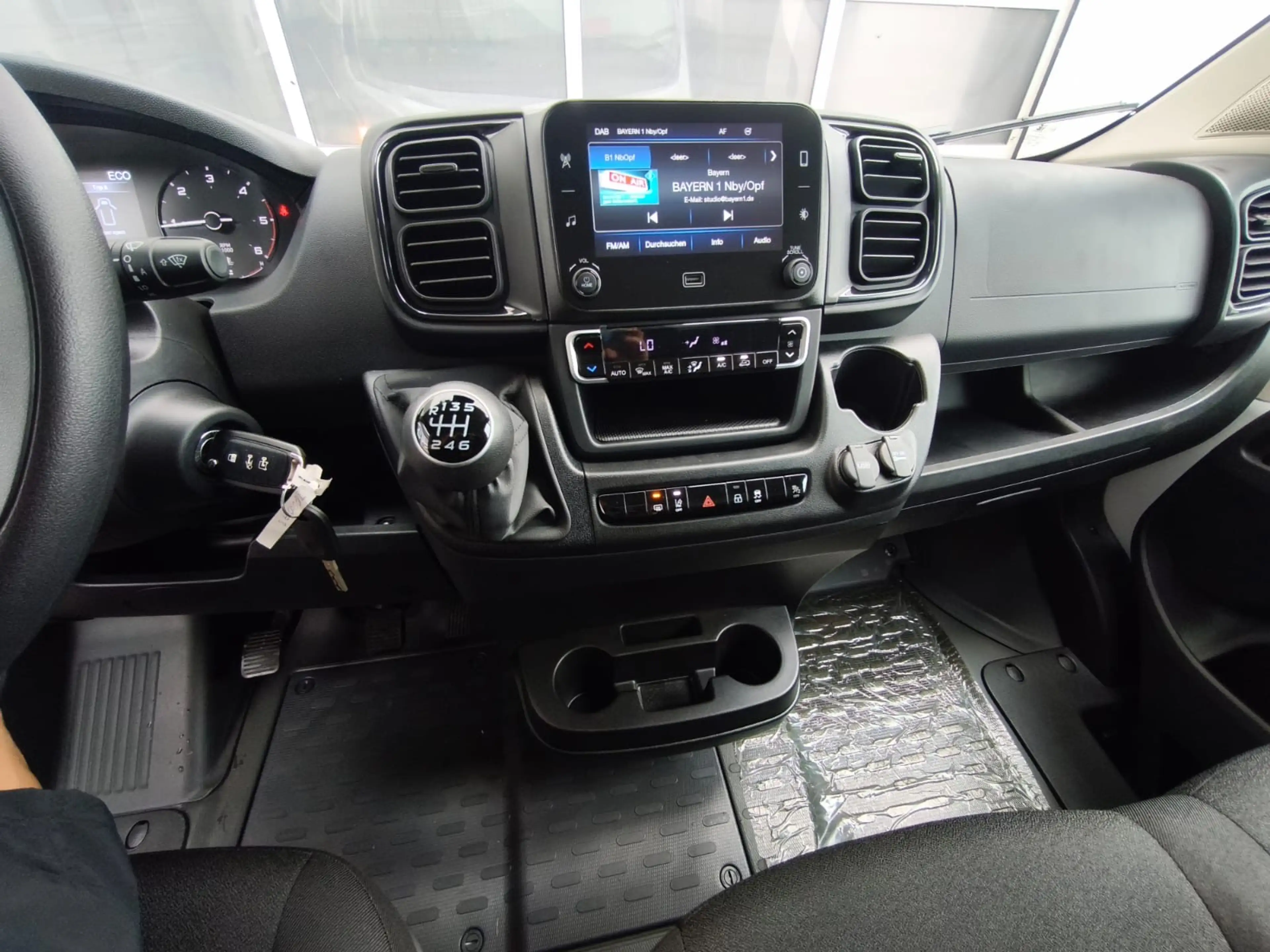 Peugeot Boxer Kasten L3H2 335 BlueHDi 140 7"Zoll,RFK,Klimaautomatik,NSW,360°Parksensoren,Hecktüren 270°, — photo 10