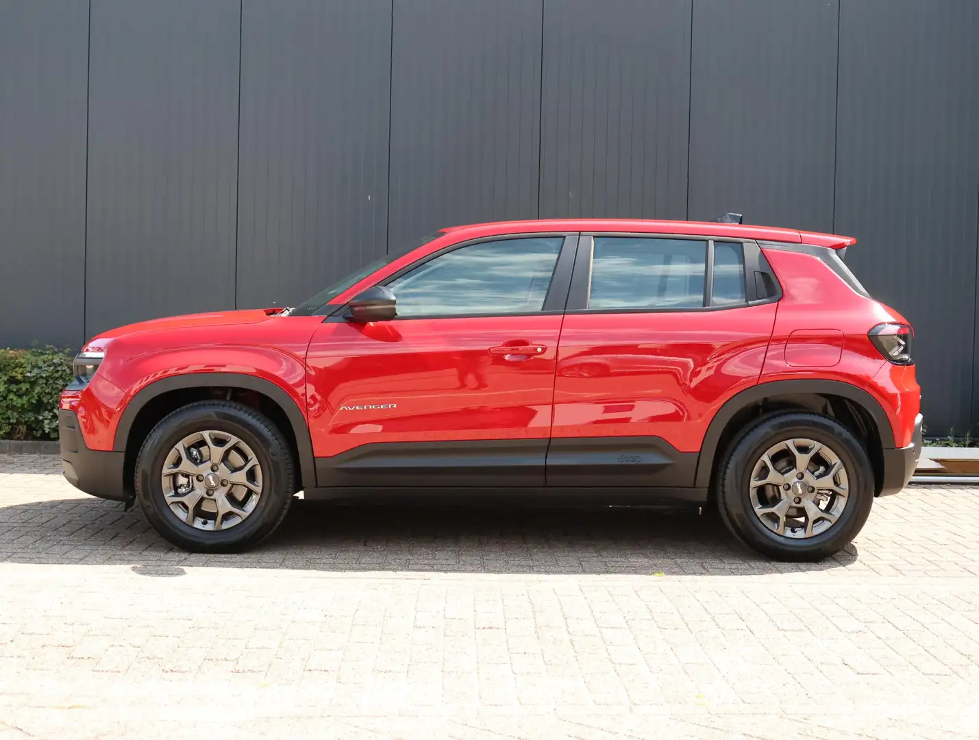 Jeep Avenger 54 kWh Longitude | Apple CarPlay & Android Auto | Rood - 2