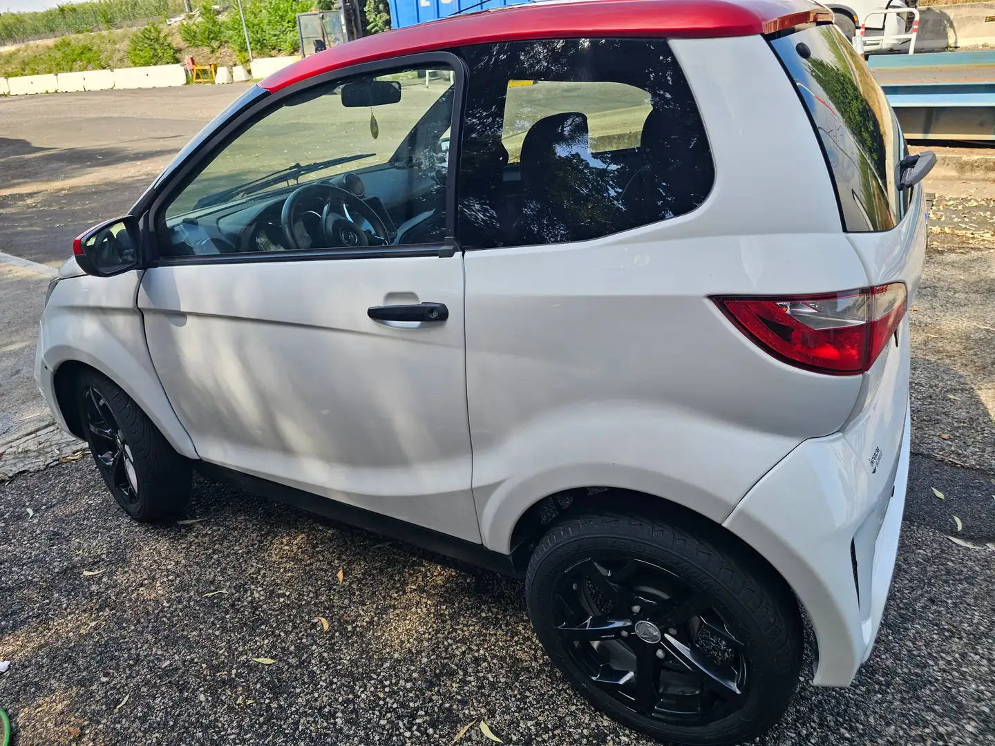 Aixam Mega sport Weiß - 2