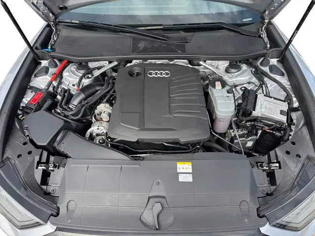 Audi A6 view 12