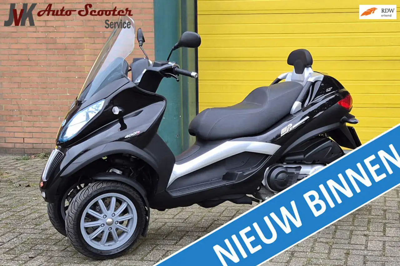 Piaggio MP3 400
