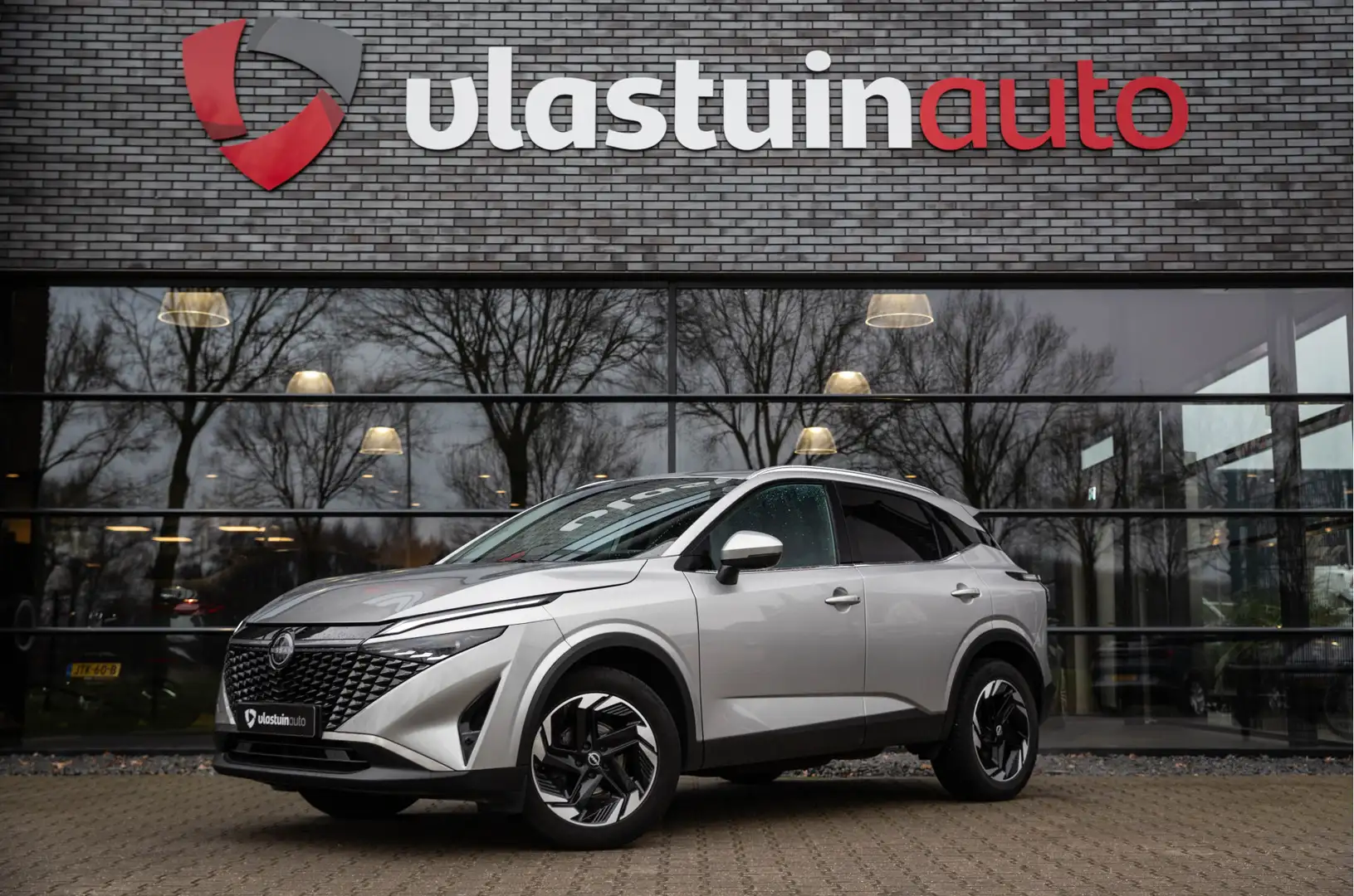 Nissan Qashqai 1.3 MHEV Xtronic N-Connecta Grau - 1