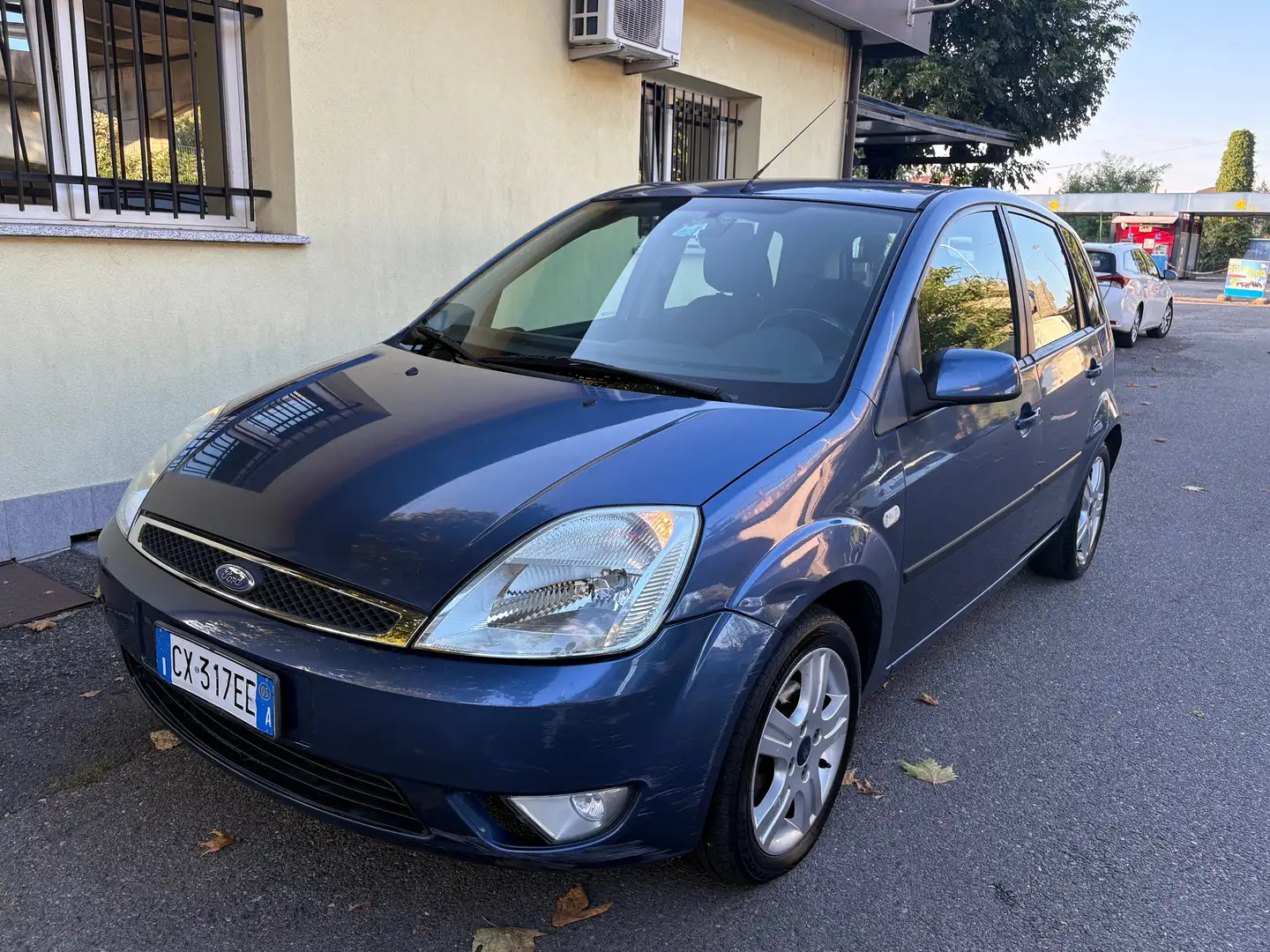 Ford Fiesta Fiesta V 2002 5p 1.2 16v Ghia Bleu - 1