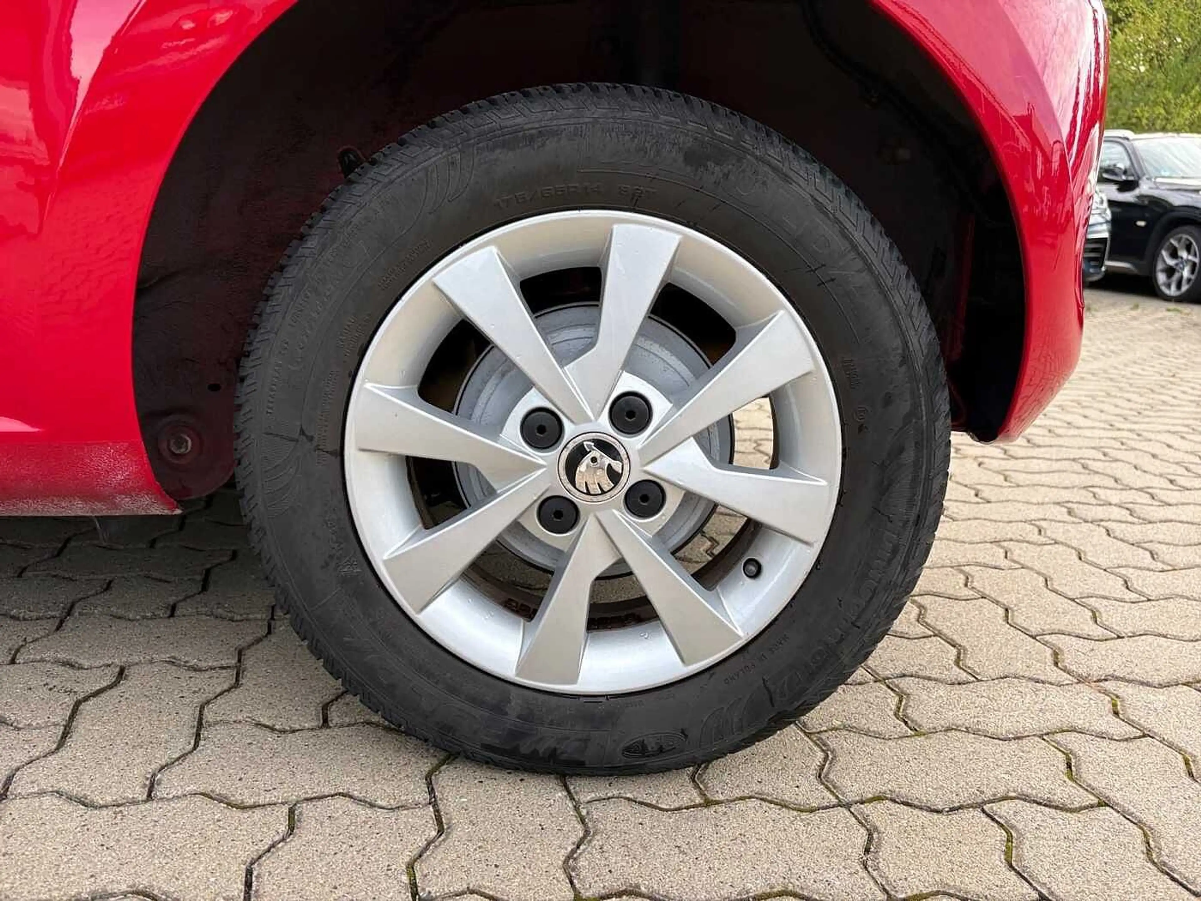 Skoda Citigo 1.0 MPI Elegance Garantie Panorama-Schiebedach Kli — photo 9