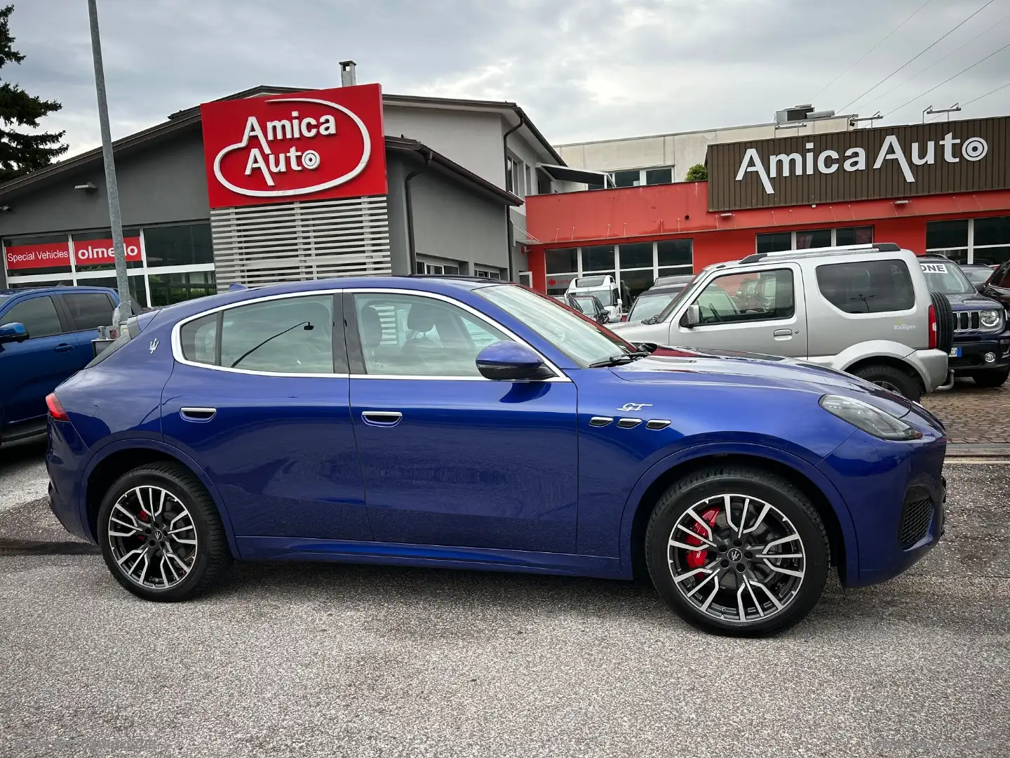 Maserati Grecale 2.0 MHEV 300 CV GT Albastru - 1