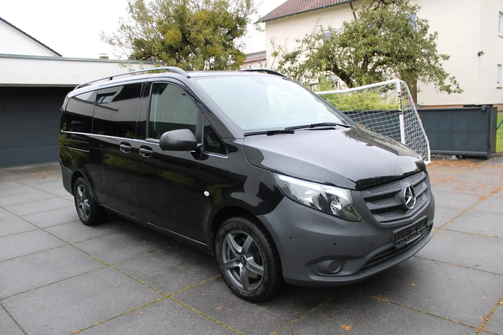 Mercedes-Benz Vito Tourer CDI Pro 4x4 lang*9-SITZER/TEMPO/CAM* Noir - 2