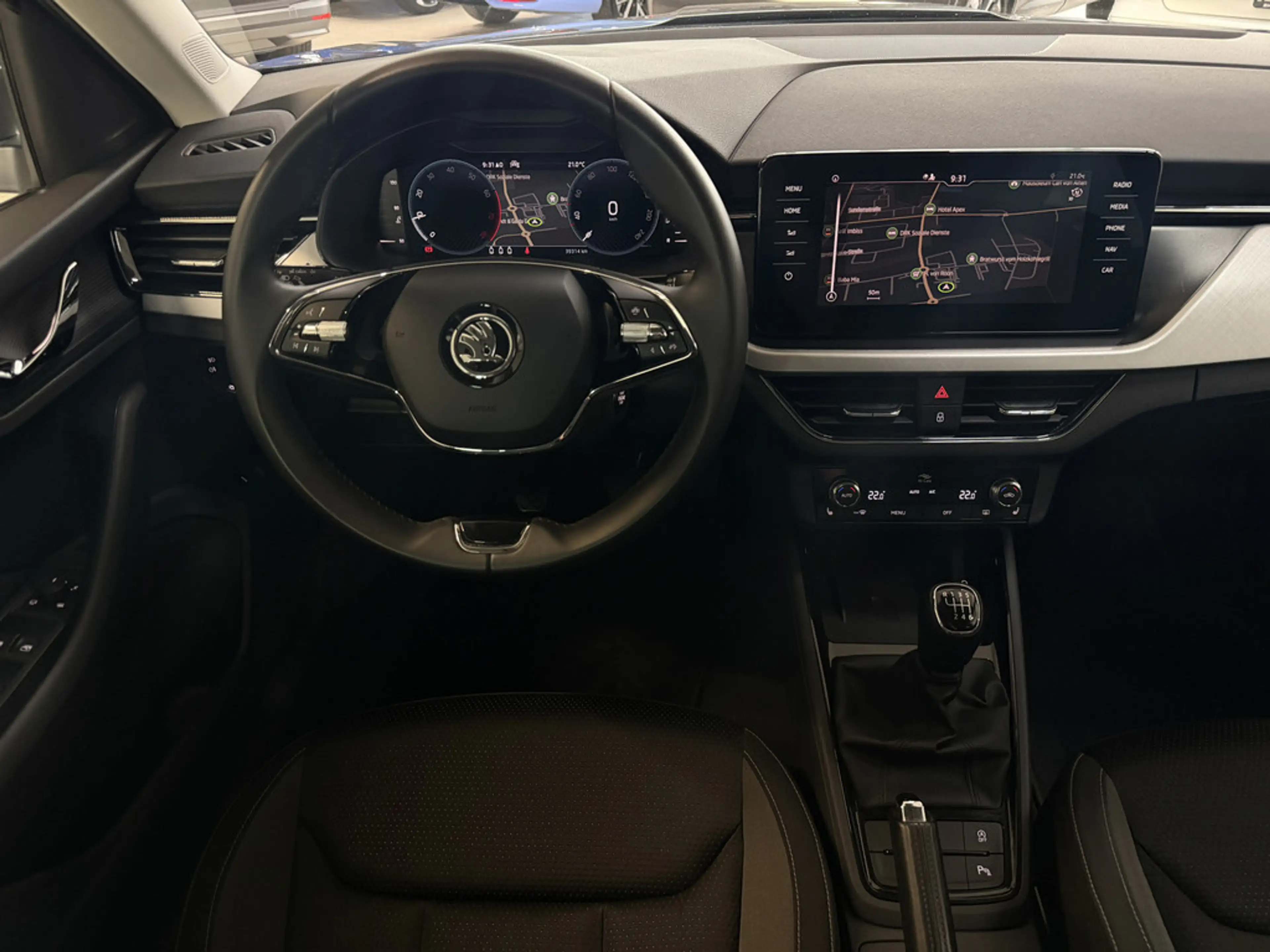 Skoda Kamiq 1.0 TSI Tour DSG KLIMA PDC SHZ NAVI — photo 13