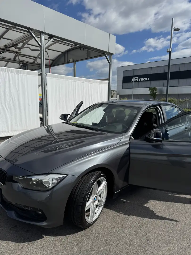 BMW 318 318d Österreich-Paket Aut. - 2