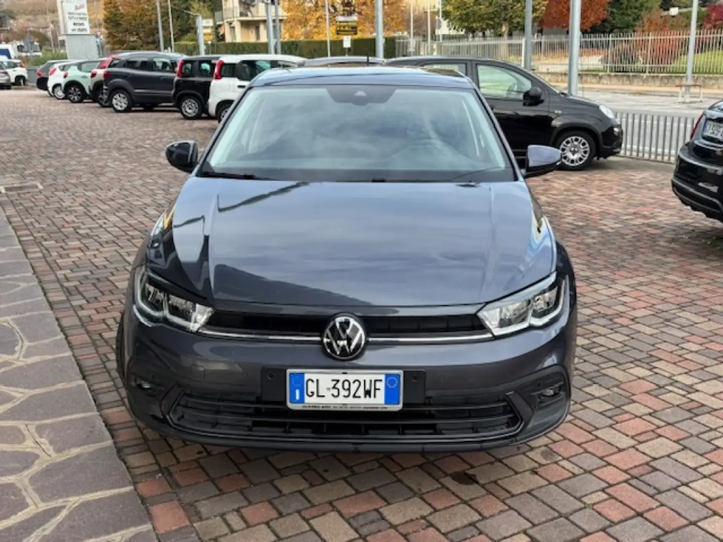 Volkswagen Polo 1.0 Life Grigio - 2