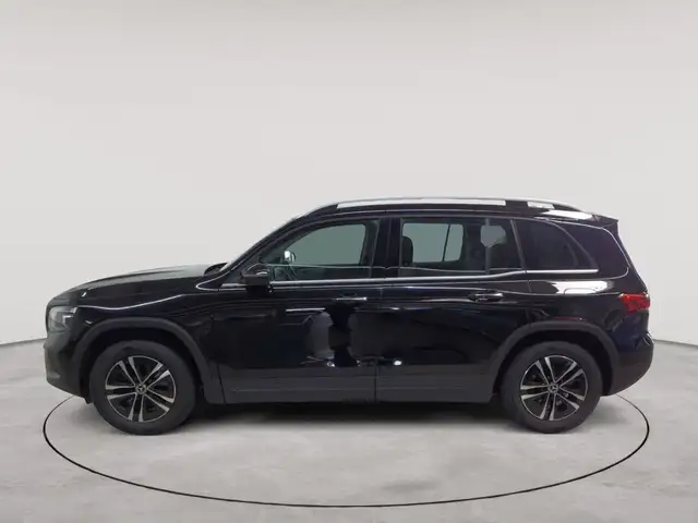Mercedes-Benz GLB view 6