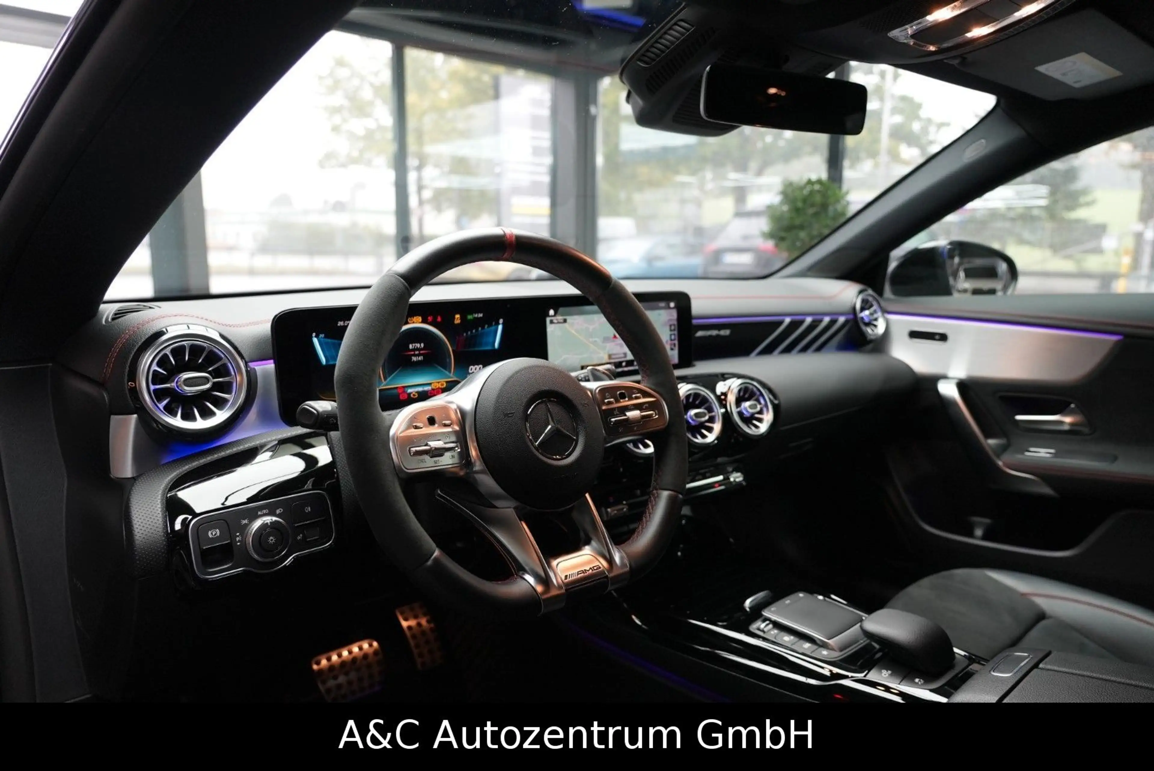 Mercedes-Benz CLA 35 AMG 4-Matic — photo 15
