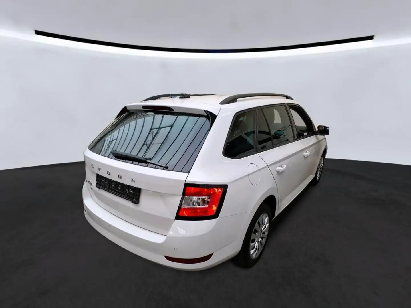Skoda Fabia Combi Ambition*TEMPOMAT*NAVI*PDC*SHZ Weiß - 2