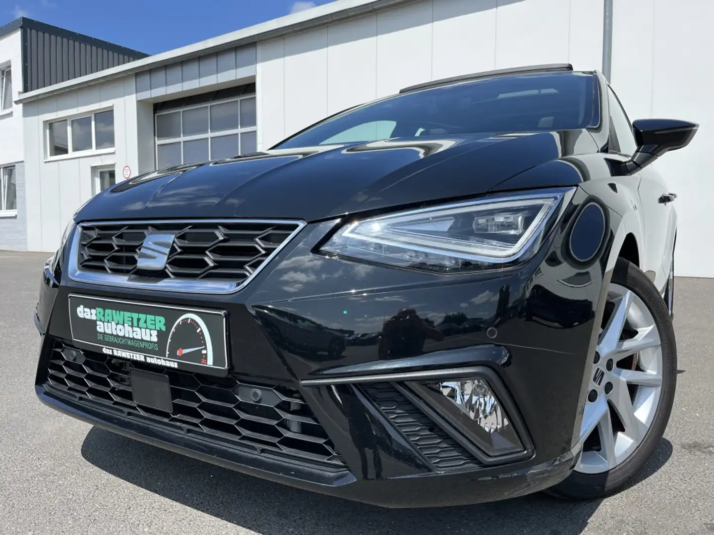 SEAT Ibiza 1.0 TSI FR-Line 112€ m. 20% Anzahlung Panorama D Schwarz - 1
