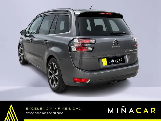 Citroen Spacetourer view 2