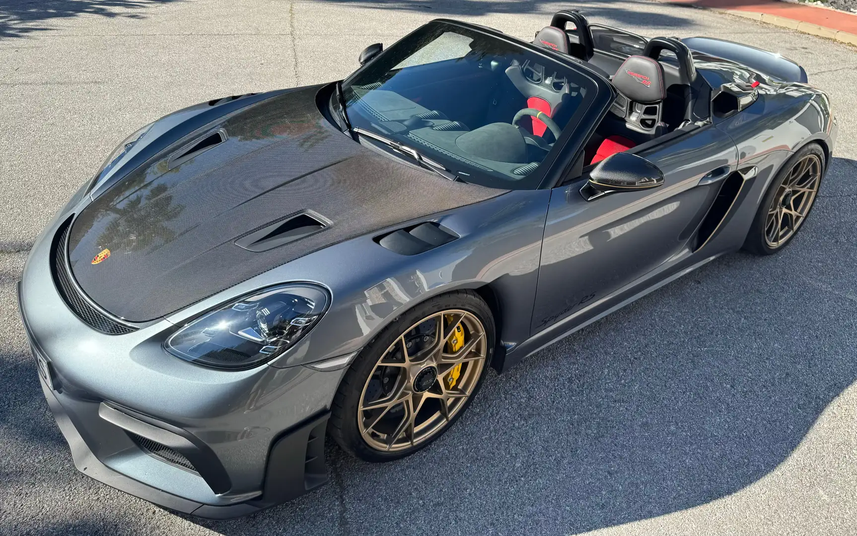 Porsche 718 Spyder RS PDK Grau - 1