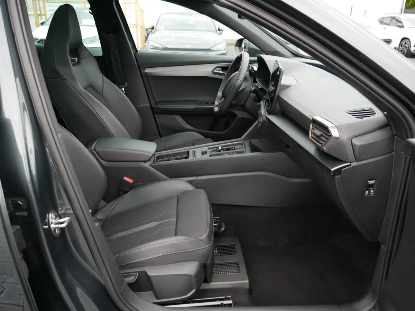 CUPRA Formentor 1.4 TSI VZ e-Hybrid COPPER PANO LED Grün - 2