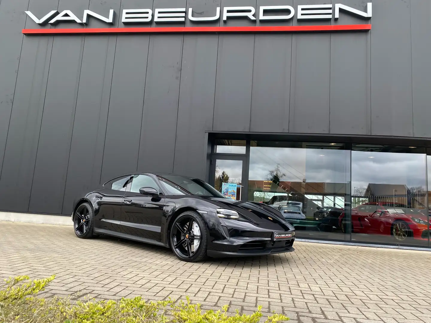 Porsche Taycan Taycan 4S 93.4 kWh Black - 1