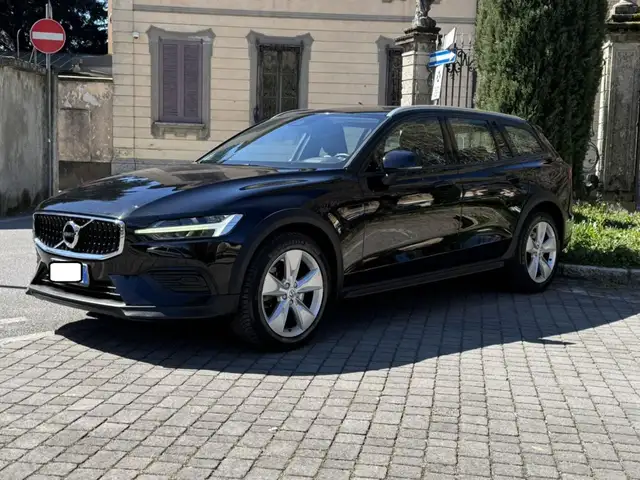 Volvo V60 Cross Country D4 AWD Geartronic Business Plus