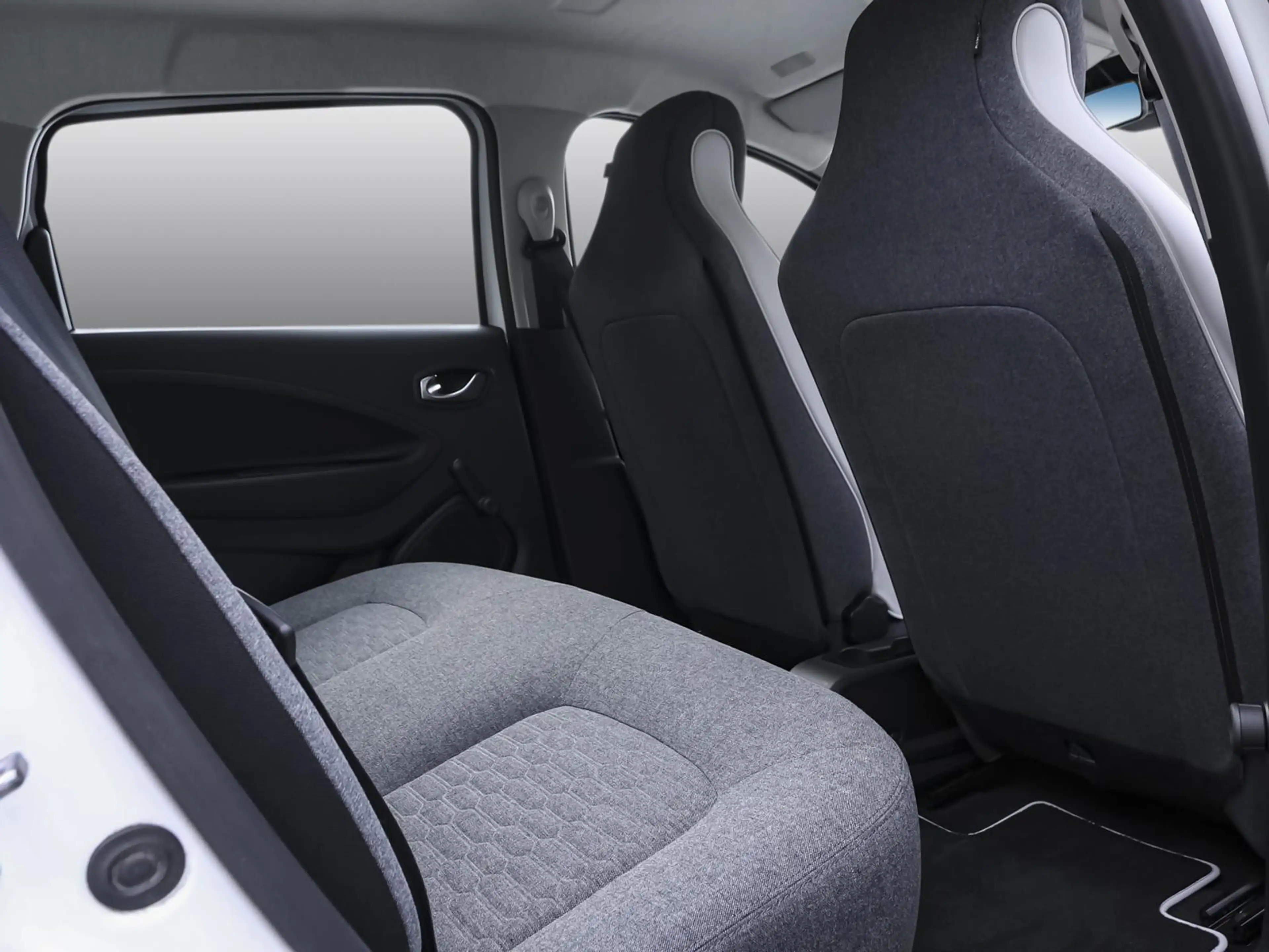 Renault ZOE E-Tech EV50 135 NAVI GJR PDC RFK SHZ LHZ — photo 4