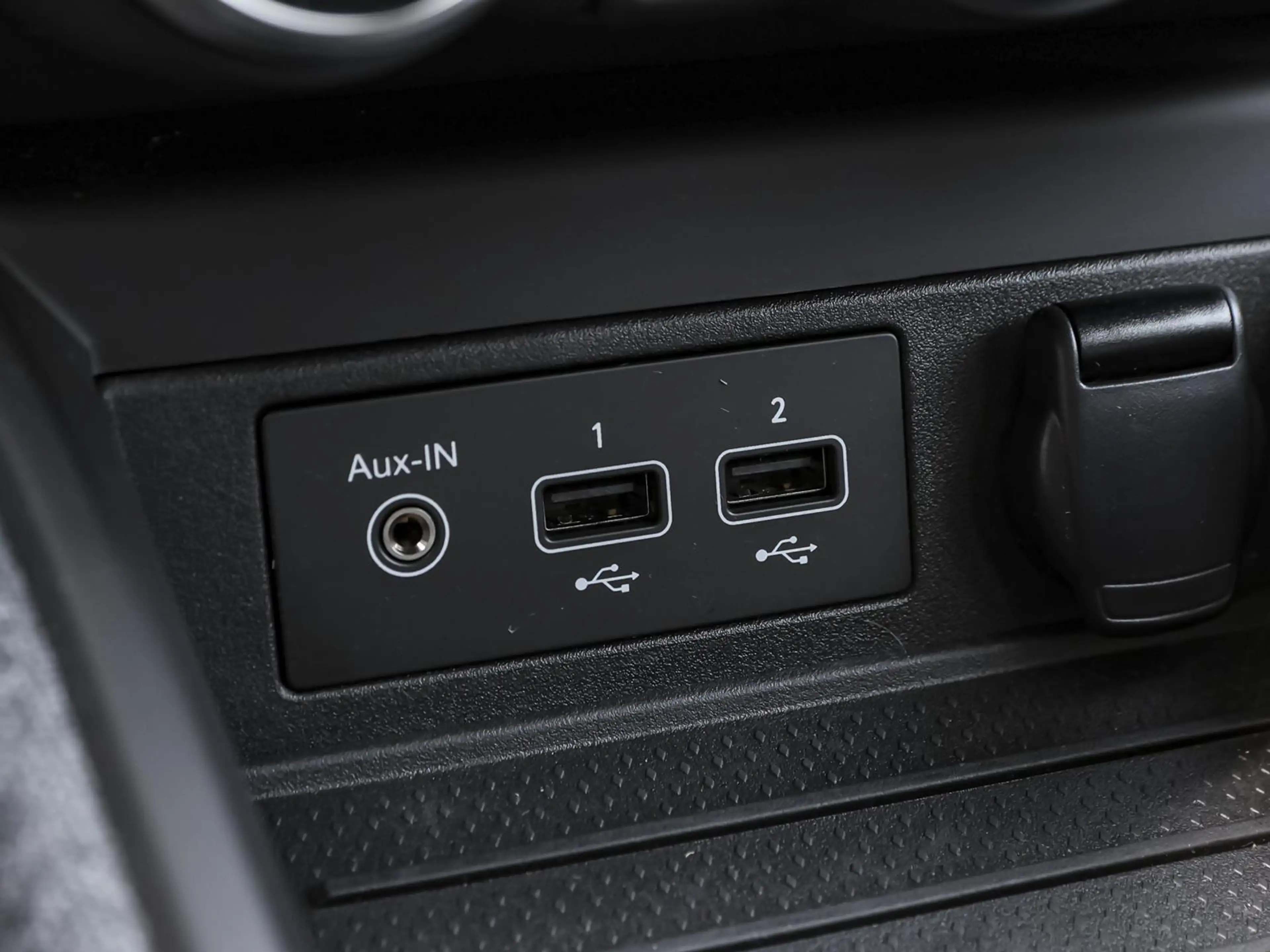 Renault ZOE E-Tech EV50 135 NAVI GJR PDC RFK SHZ LHZ — photo 12