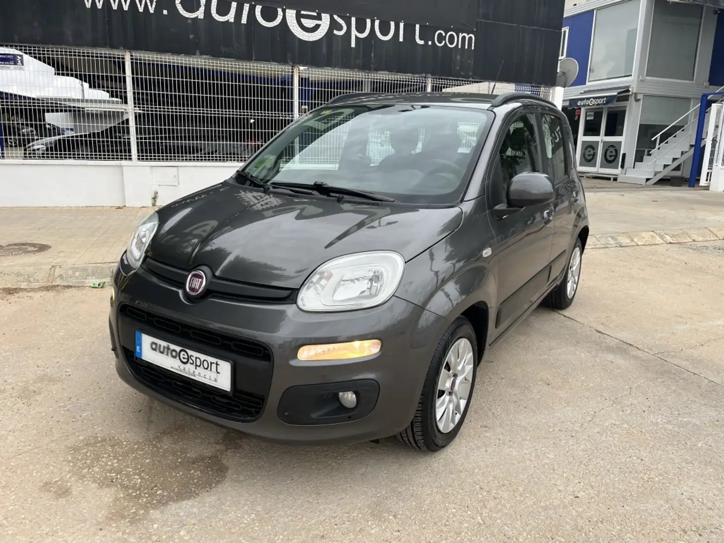 Fiat Panda 1.2 Lounge Gris - 1
