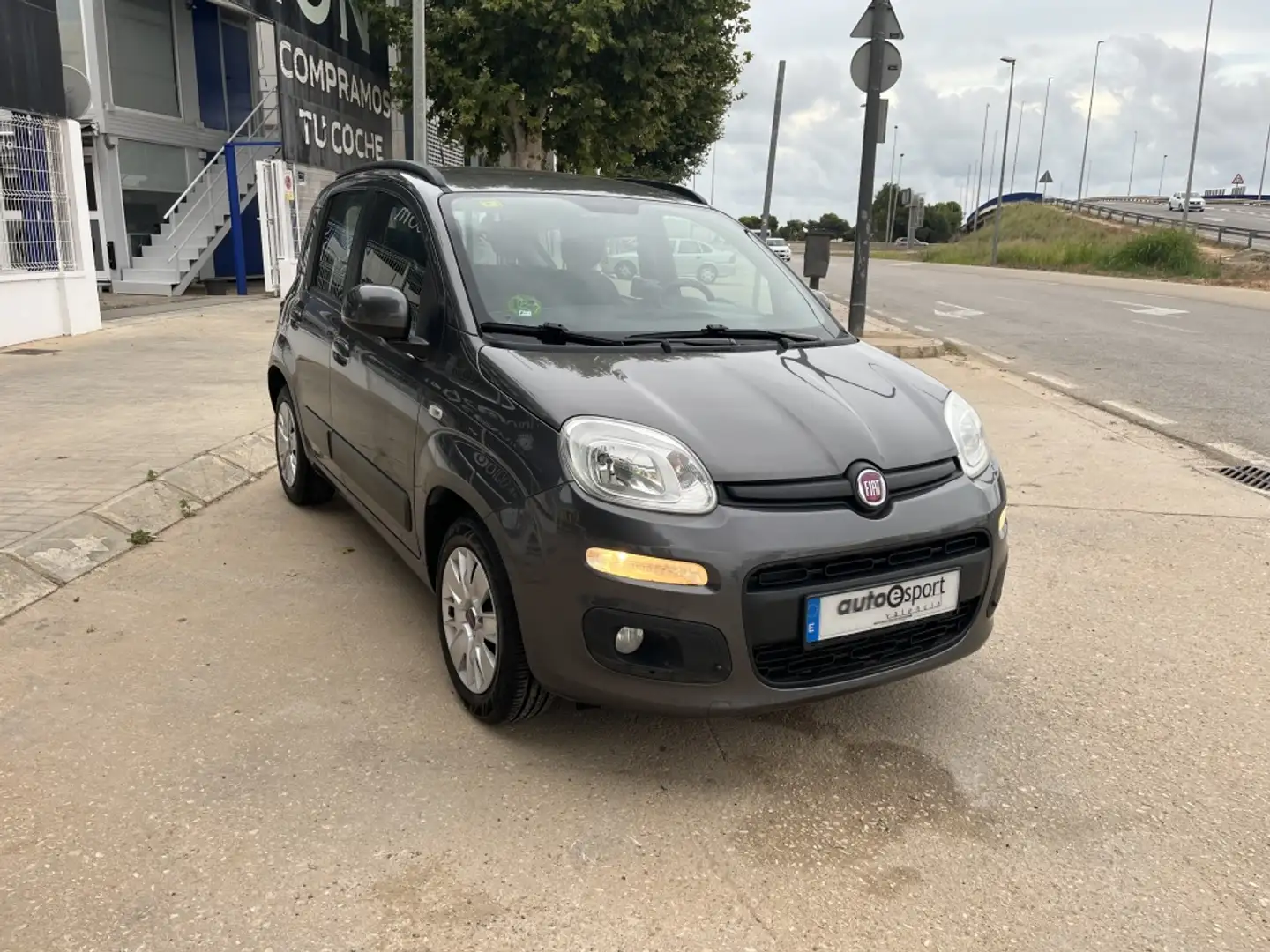 Fiat Panda 1.2 Lounge Gris - 2