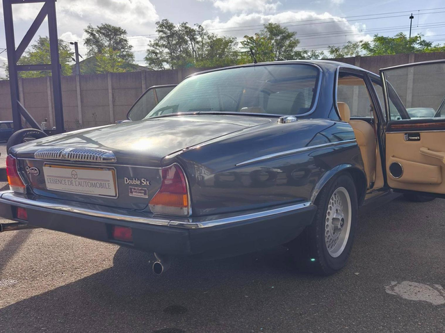 Daimler Double Six 1990