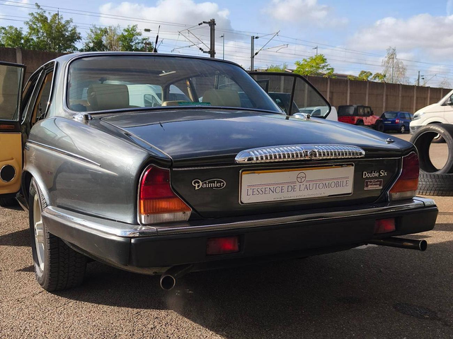 Daimler Double Six 1990