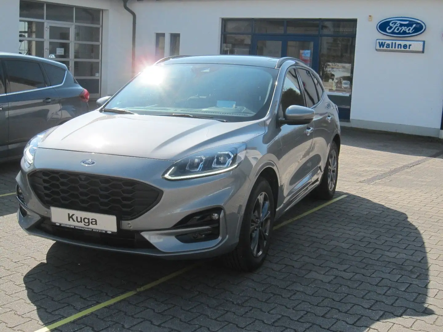 Ford Kuga ST-Line X 4x4 AHV*PANORAMADACH*TechnologieP Zilver - 2