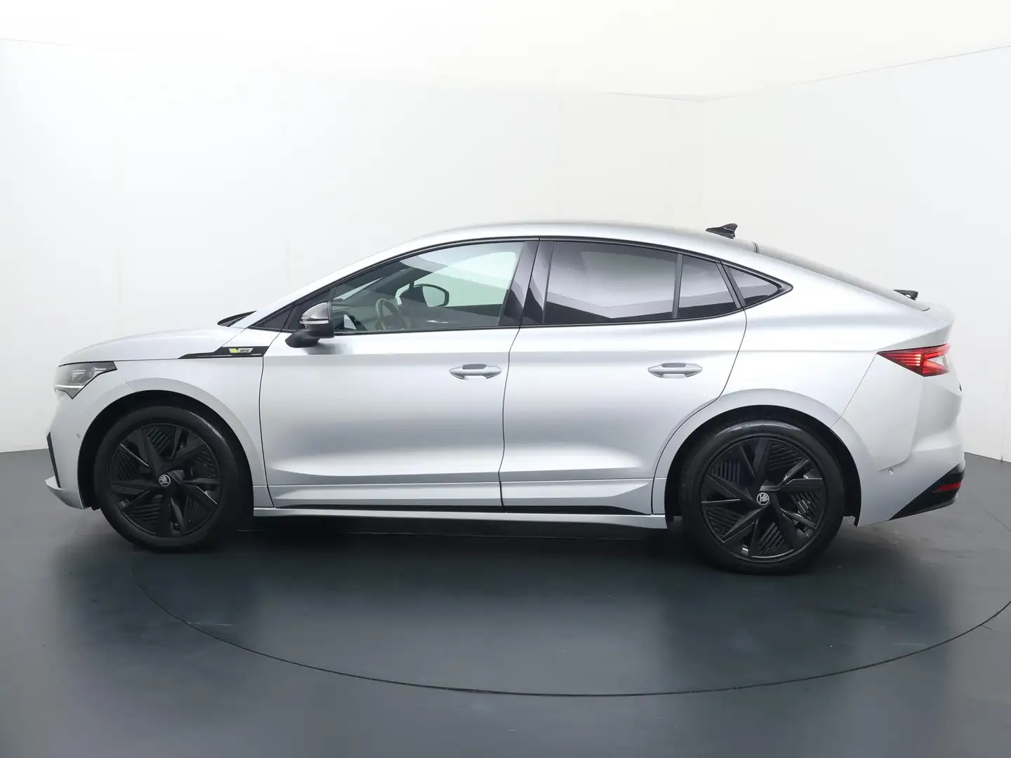 Skoda Enyaq Coupé iV 80 RS | 300 PK | Soh 89% | Trekhaak | Pan Grijs - 2