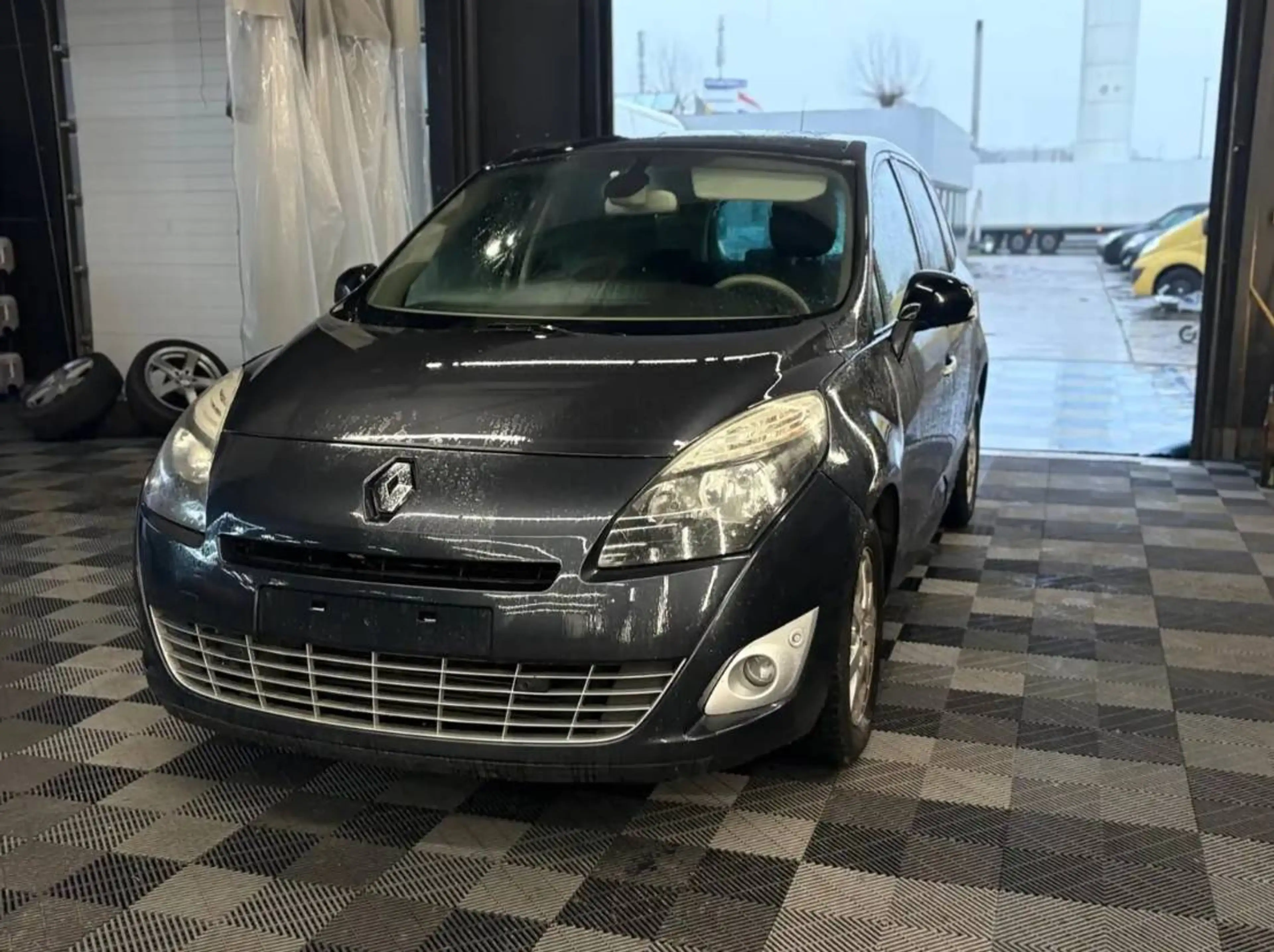 Renault Grand Scenic 1.5 dCi AUTOMATIQUE bj. 2011 5pl. Euro 5 Pano. Dak