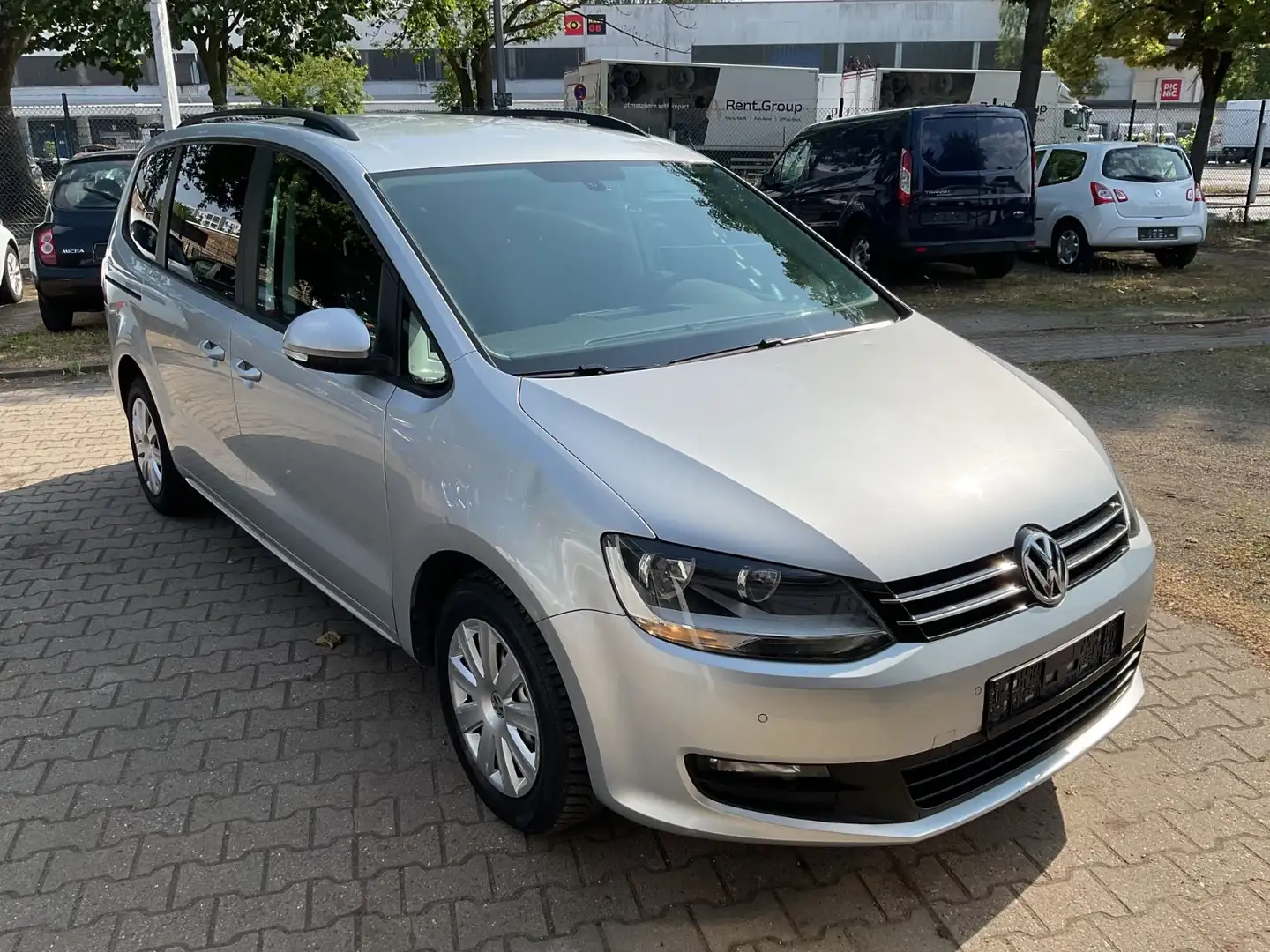 Volkswagen Sharan Trendline BMT Silber - 1