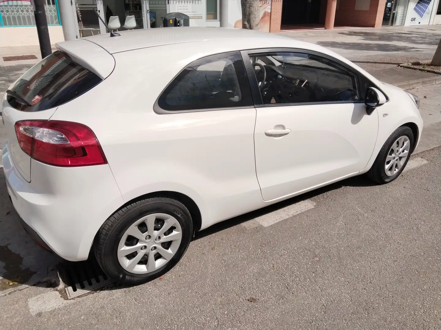 Kia Rio 1.2 concept Blanco - 2