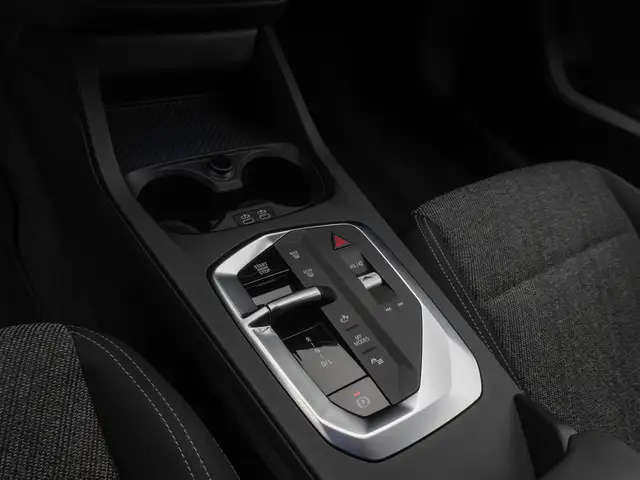 BMW 1 Series view 21