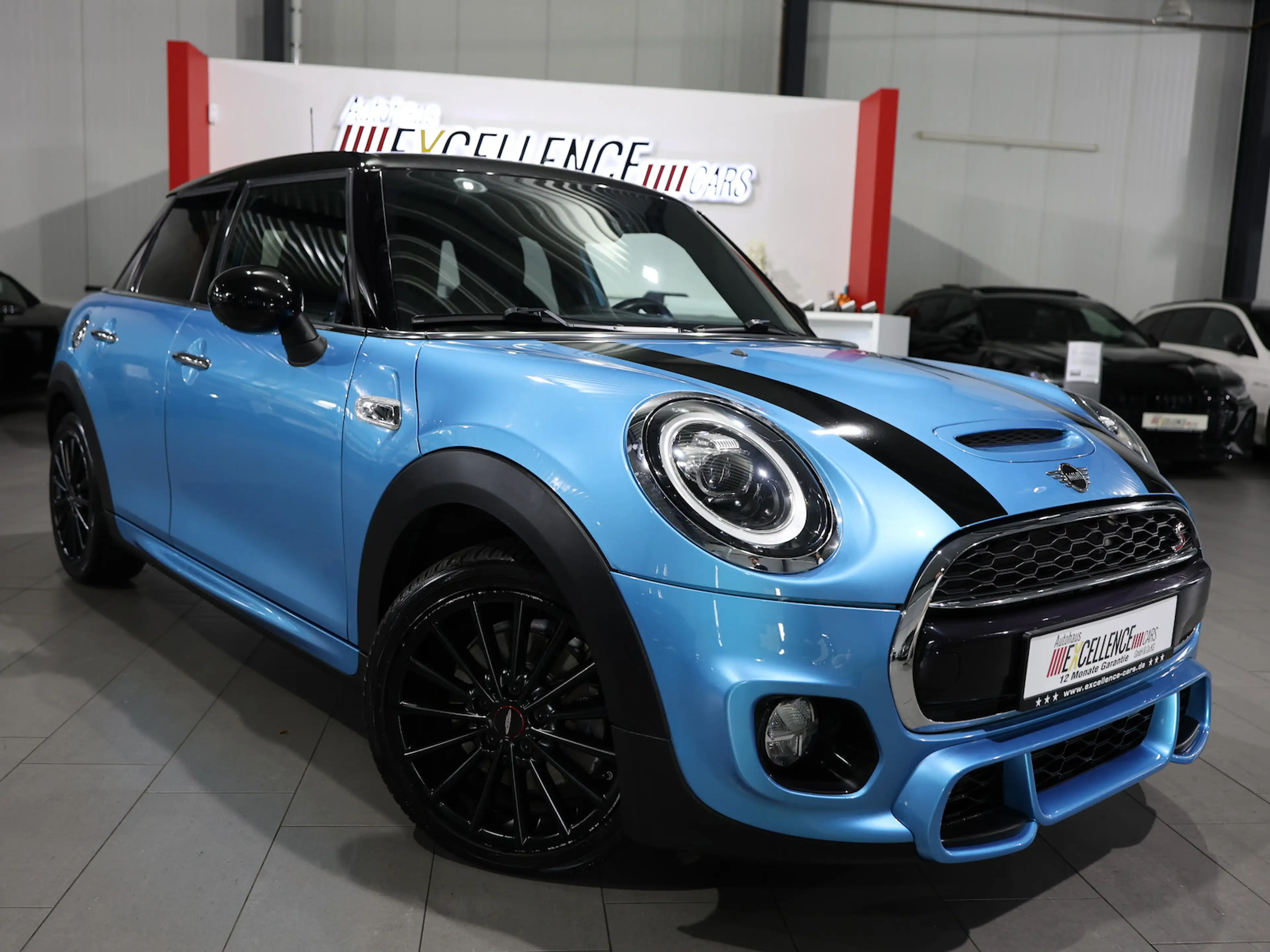 MINI Cooper S JOHN COOPER WORKS TRIM JCW / LED — photo 2