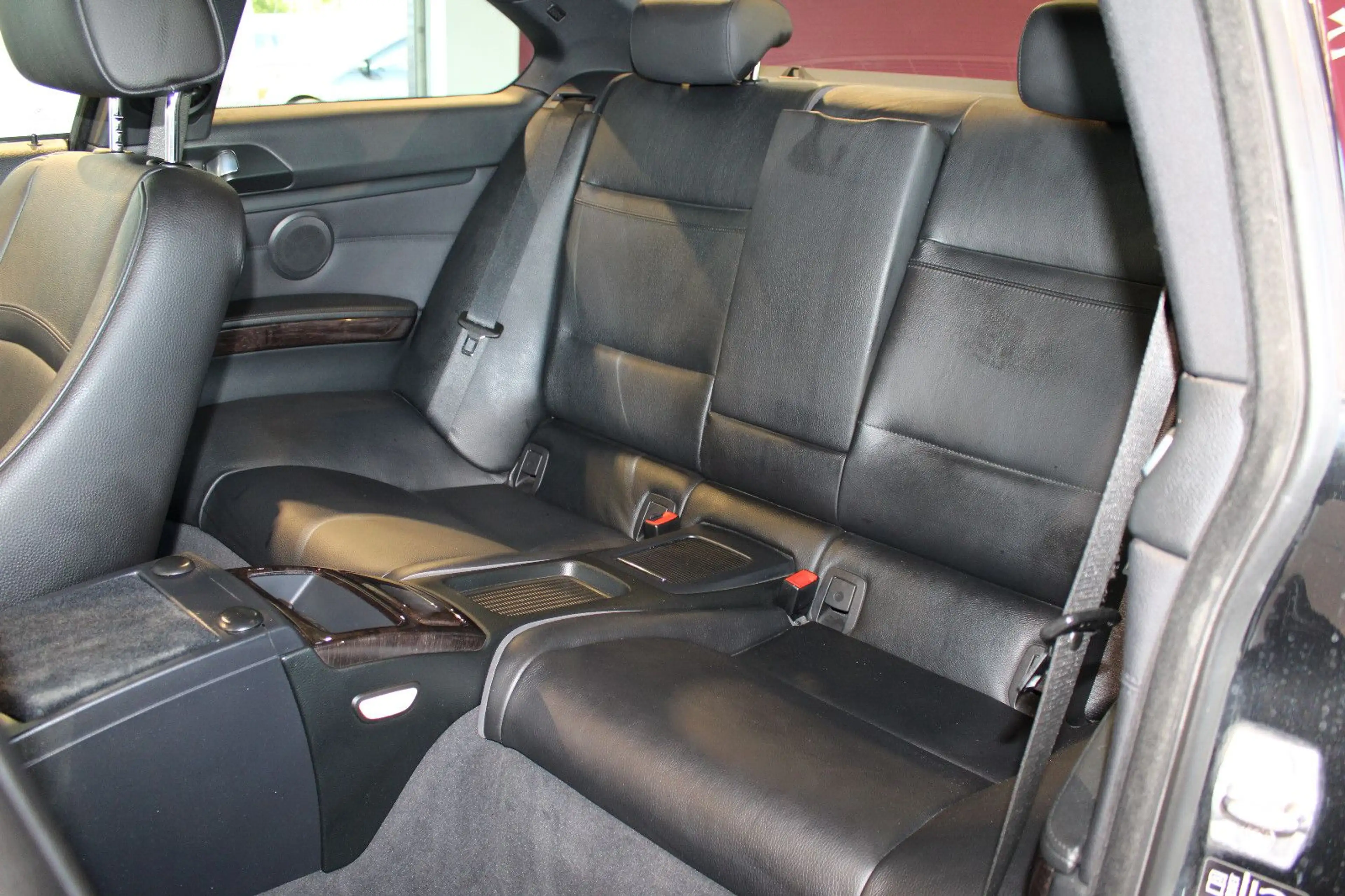 BMW 325 i Coupe Leder PDC SHZ — photo 8