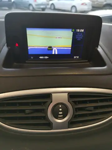 Renault Clio view 11