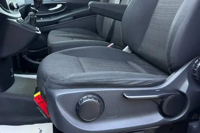 Mercedes-Benz Vito view 6